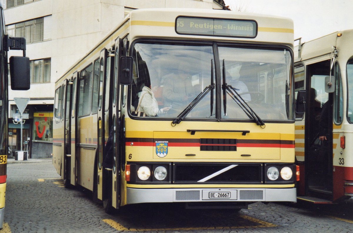 (R 4112) - Aus dem Archiv: STI Thun - Nr. 6/BE 26'667 - Volvo/FHS (ex TSG Blumenstein Nr. 6) am 7. Mrz 2021 beim Bahnhof Thun