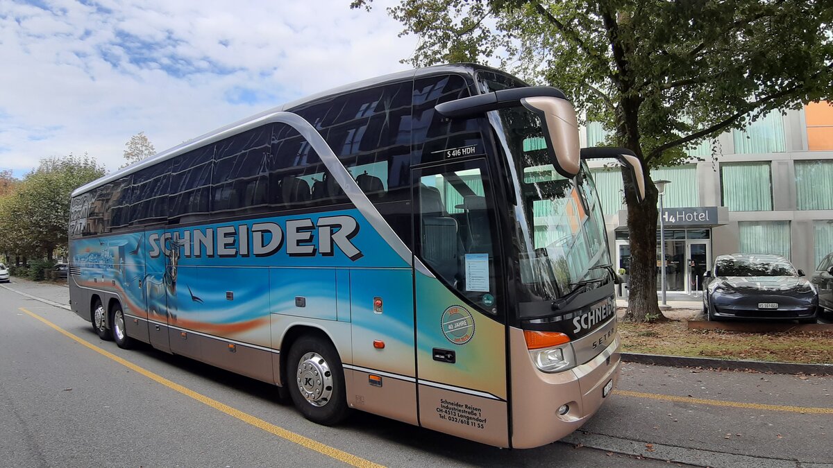 Setra S 416 HDH  Trisan , SO 20457, in Solothurn Busparkplatz Schnzlistrasse, Schneider Reisen und Transport AG, Langendorf, Aufgenommen am 19. Oktober 2021 