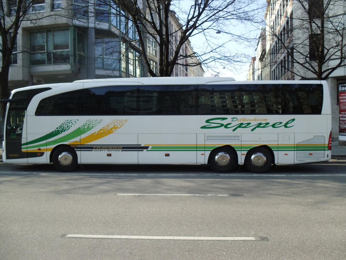 Sippel, Wiesbaden - Mercedes Benz Travego am 10. Mrz 2016 in Mnchen (Aufnahme: Martin, Beyer)