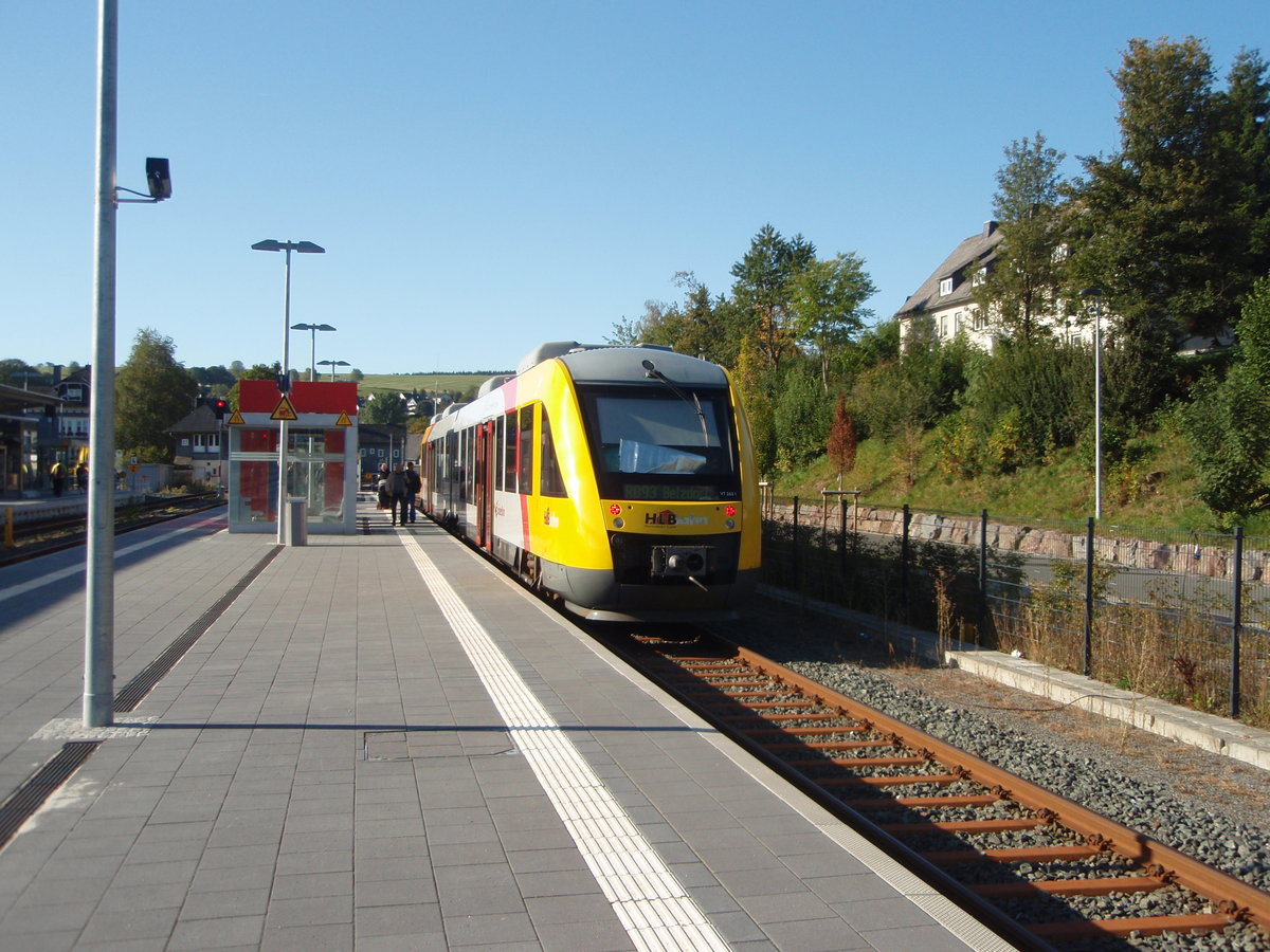 VT 263.1 der Hessischen Landesbahn als RB 93 Bad Berleburg - Betzdorf in Erndtebrck. 21.09.2019