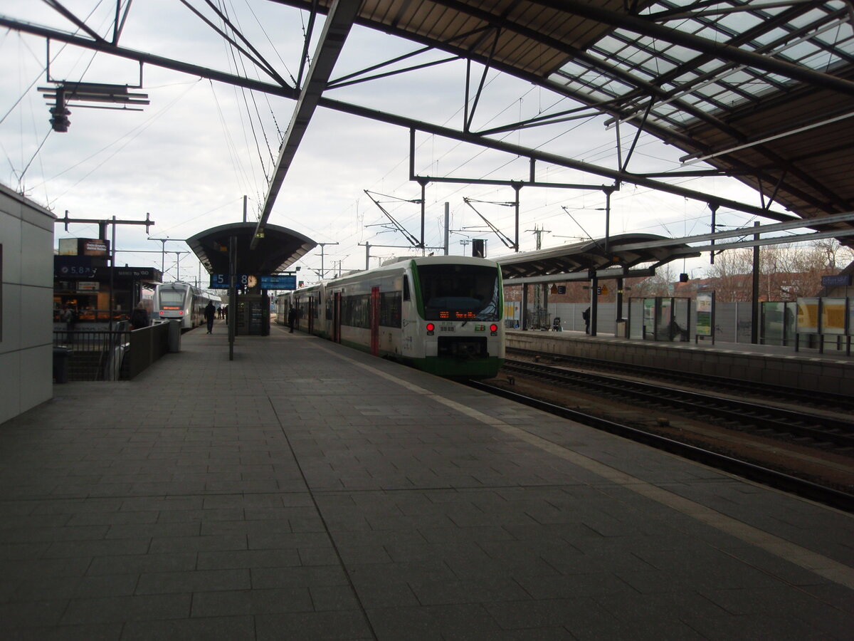 VT 318 der Erfurter Bahn als RB 21 nach Gera Hbf in Erfurt Hbf. 25.01.2025