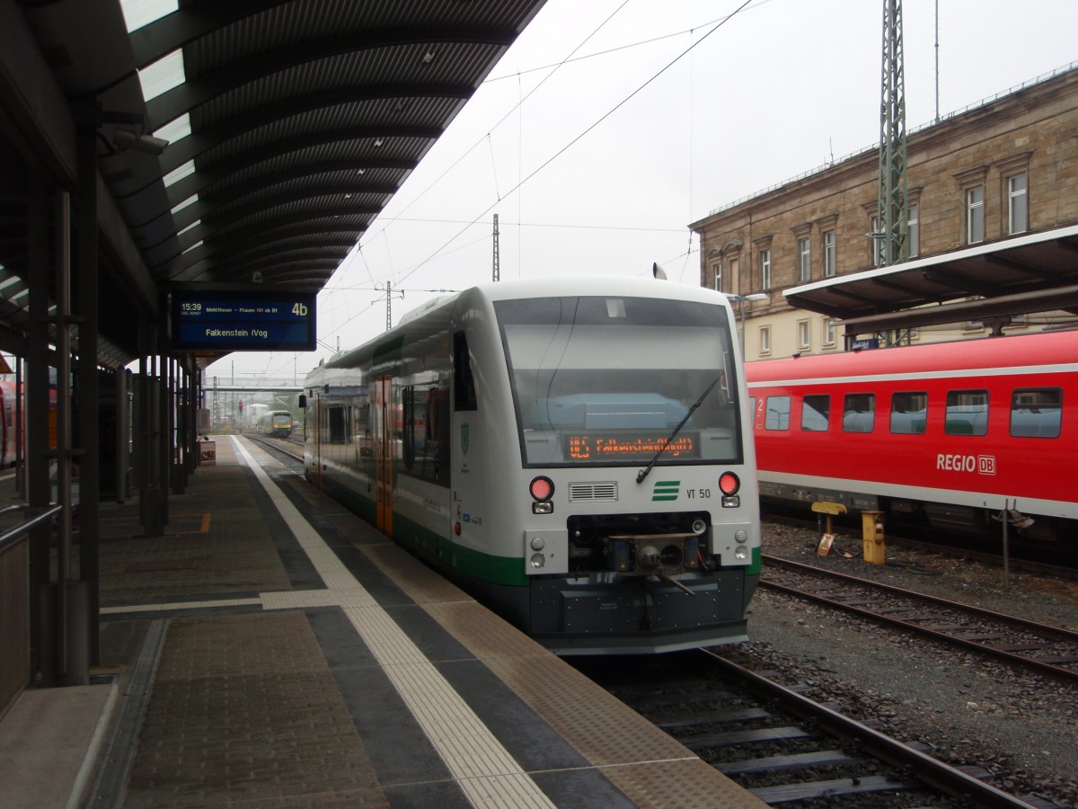 VT 50 der Vogtlandbahn als VL 5 nach Falkenstein (Vogtl.) in Hof Hbf. 26.08.2014