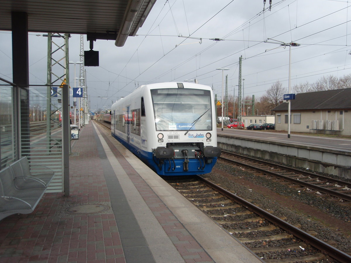 VT 745 der Rurtalbahn als RB 28 nach Euskirchen in Düren. 09.03.2019