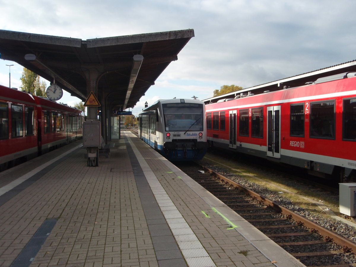 VT 745 der Rurtalbahn als RB 28 nach Dren in Euskirchen. 09.11.2019