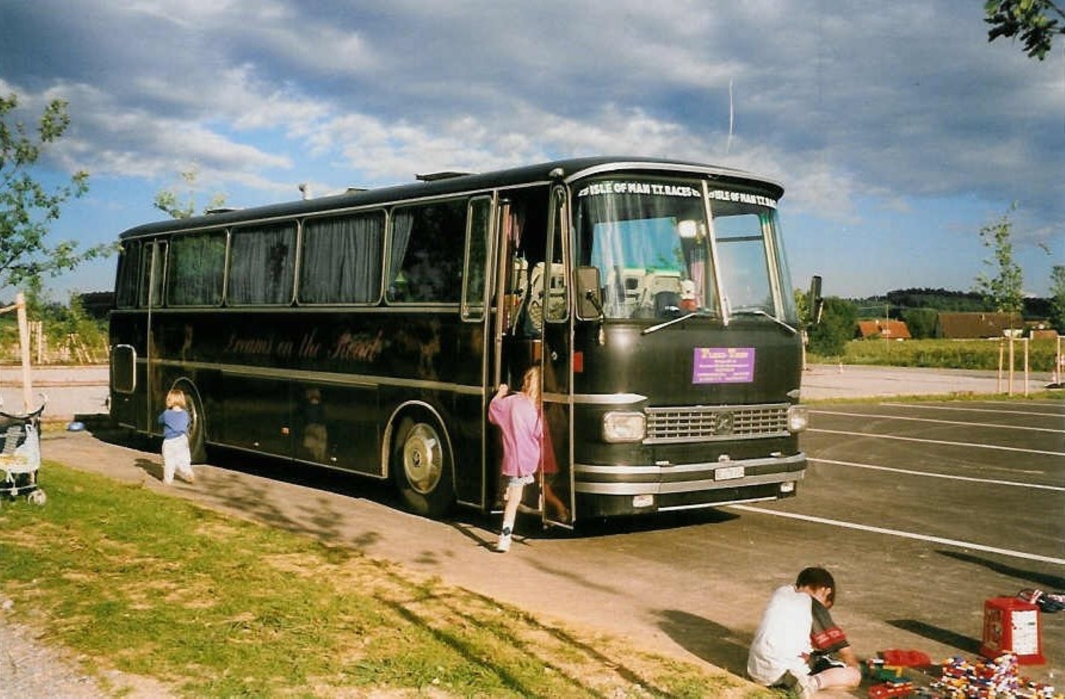 (024'903) - Aus dem Archiv; aus der Schweiz: Seiler, Matten - BE 278'314 - Setra (ex Schwendimann, B�nigen) am 17. Juli 1998 in Liebenau, Ravensburger Spieleland