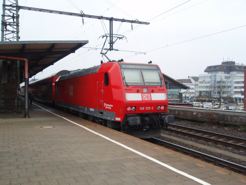 146 129 als RE 60 aus Braunschweig Hbf in Rheine. 01.11.2008