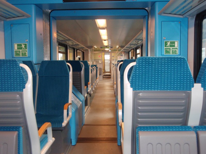 Der Innenraum eines ET 427 der Westfalenbahn. 23.02.2008