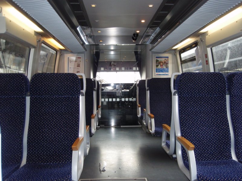 Der Innenraum eines VT 643.2 der Prignitzer Eisenbahn. 05.04.2008