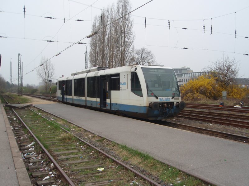Ein RegioSprinter der Rurtalbahn als RB 21 nach Linnich in Dren. 05.04.2009