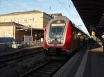 445 043 als RE 54 nach Frankfurt (Main) Hbf in Bamberg.