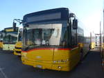 (215'856) - CarPostal Ouest - VD 242'251 - Solaris (ex TPB, Sdeilles) am 4.