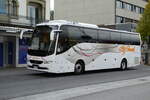 (281'085) - Aus Italien: NG Travel, Venezia - FL-270 PL - Volvo am 9. Oktober 2025 beim Bahnhof Interlaken Ost