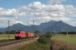185 257-3 mit einem gemischten Gterzug am 24.