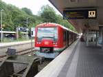 Drei ET 474 als S 3 nach Neugraben in Pinneberg.