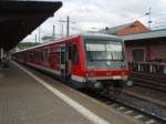 928 255 der Kurhessenbahn als RB nach Gieen in Limburg (Lahn).