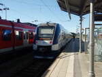 VT 497 der Bayerischen Regiobahn als RB 55 Bayrischzell - Mnchen Hbf in Holzkirchen.