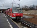 420 832 als S 3 nach Darmstadt Hbf in Bad Soden. 27.03.2010