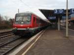 Ein Wittenberger Steuerwagen als RB Frankfurt (Main) Hbf - Heidelberg Hbf bei der Einfahrt in Weinheim (Bergstr.).