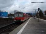 420 832 als S 3 Bad Soden - Darmstadt Hbf in Niederhchstadt.