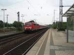 111 159 als RE 13 Hamm (Westf.) - Venlo bei der Einfahrt in Unna. 03.05.2009