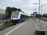 554 501 der Eisenbahnen und Verkehrsbetriebe Elbe-Weser als RB 33 nach Bremerhaven Hbf in Buxtehude. 17.08.2024