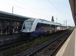 554 501 der Eisenbahnen und Verkehrsbetriebe Elbe-Weser als RB 33 aus Buxtehude in Bremerhaven Hbf. 17.08.2024