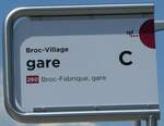 (251'547) - tpf-Haltestellenschild - Broc-Village, gare - am 15.