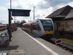 508 115 der Hessischen Landesbahn als RB nach Friedrichsdorf in Friedberg (Hess).