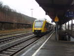 VT 265 der Hessischen Landesbahn als RB 96 aus Betzdorf (Sieg) in Dillenburg.