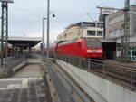 146 127 als RB 22 nach Frankfurt (Main) Hbf in Limburg (Lahn).