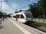 Ein GTW der Arriva als Stoptrein nach Sittard in Kerkrade Centrum.