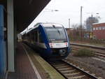 648 369 der NordWestBahn als RE 44 aus Bottrop Hbf in Duisburg Hbf.