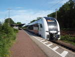 462 022 der National Express als RE 5 Koblenz Hbf - Wesel in Dinslaken.