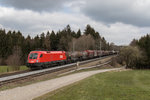 1116 043-1 mit einem gemischten Gterzug aus Freilassing kommend am 26.