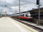 Ein 4024 als S 1 Lienz (Osttirol) - Friesach (Krnten) in Villach Hbf.