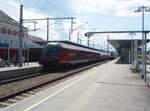 Ein Viaggio Steuerwagen als RJ Flughafen Wien - Salzburg Hbf in Attnang-Puchheim.