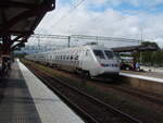 Ein X2000 als X2 Stockholm Central - G�teborg Central in Herrljunga. 13.09.2026
