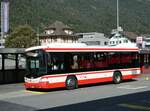 (255'873) - AAGS Schwyz - Nr. 4/SZ 5004 - Scania/Hess am 5. Oktober 2023 beim Bahnhof Brunnen