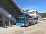 (223'239) - Pfosi, Arosa - Nr. 6/GR 154'246 - Mercedes am 2. Januar 2021 beim Bahnhof Arosa