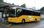 (279'889) - Spring, Schwenden - BE 368'914/PID 10'313 - Iveco am 5. September 2025 beim Bahnhof Oey-Diemtigen