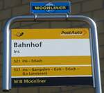 (224'607) - PostAuto-Haltestellenschild - Ins, Bahnhof - am 29.