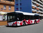 (265'284) - CarPostal Ouest - JU 36'703/PID 11'756 - Solaris am 30. Juli 2024 beim Bahnhof Moutier