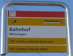 (201'471) - PostAuto/BUS Plus-Haltestellenschild - Mnsingen, Bahnhof - am 4.