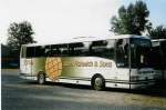 (023'622) - Aus England: Fishwick, Leyland - R61 GNW - Van Hool/DAF am 27.