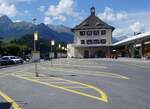 (266'227) - PostAuto-Haltestellen am 27. August 2024 beim Bahnhof Scuol-Tarasp