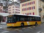 (245'647) - CarPostal Ouest - NE 98'420/PID 5451 - Mercedes am 2. Februar 2023 beim Bahnhof Le Locle