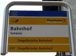 (166'124) - PostAuto-Haltestellenschild - Schnis, Bahnhof - am 10.