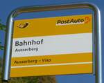 (198'261) - PostAuto-Haltestellenschild - Ausserberg, Bahnhof - am 14. Oktober 2018