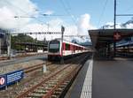 160 005-2 der Zentralbahn als IR nach Luzern in Interlaken Ost.